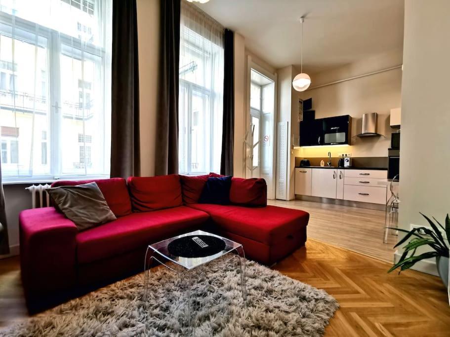 Luxury Apartment Near Astoria With Ac Budapest Bagian luar foto